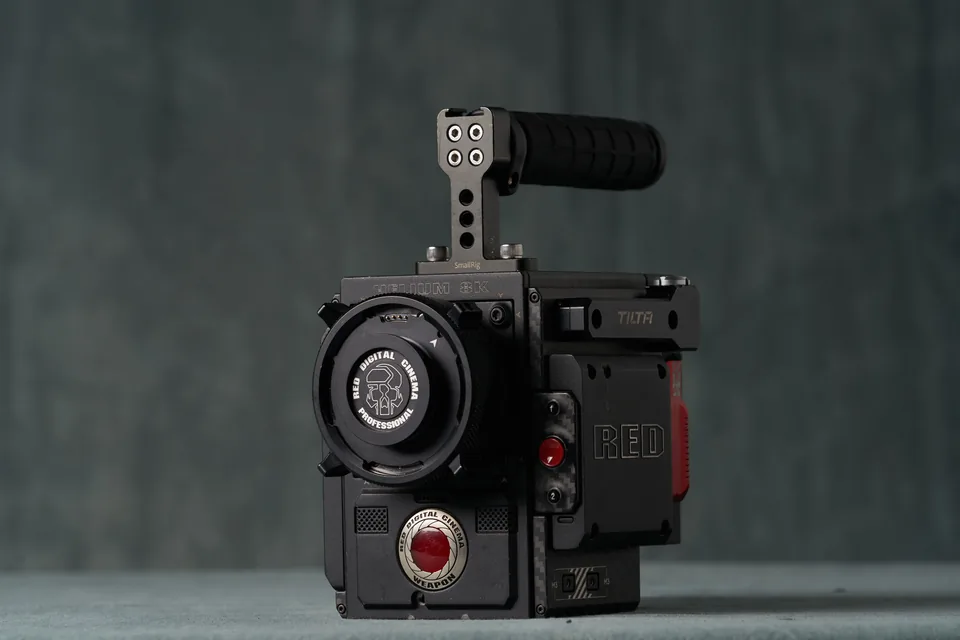 Red Weapon Helium 8K body against the studio backdrop.
